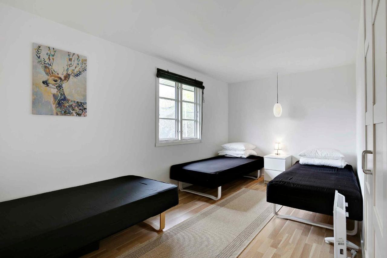 Nyistandsat Sommerhus Med Kaerlighed Og Sjael Kyndelose Exteriér fotografie